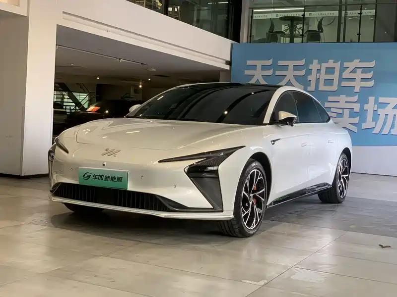 12万多拿下二手智己L7,2022款行驶3万多公里,新势力豪华锋芒毕露