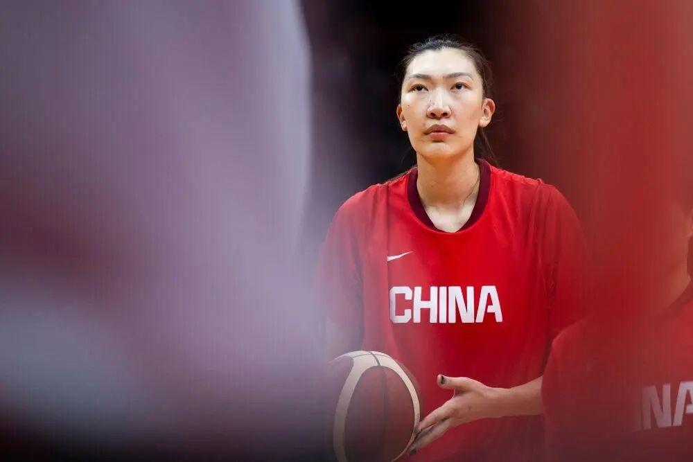 WNBA将再现中国德比？韩旭入选自由人名单，李月汝加盟飞翼队