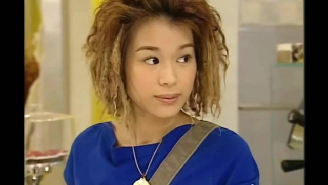 工作还是要自己争取才行，胡杏儿这个泡面头好可爱好搞笑