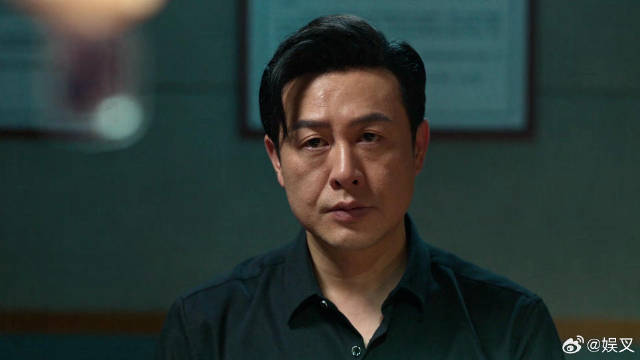 黑老大上秒还在嚣张 得知家人被拦没有逃离，当场就慌了