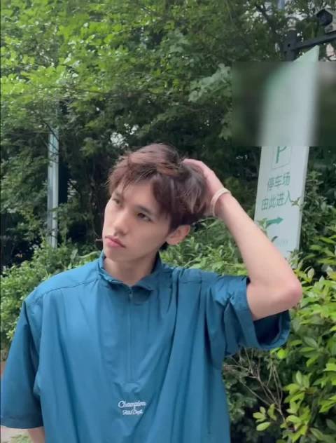 碘伏冰湖重生之后看这个怦然心动我真的好得劲！