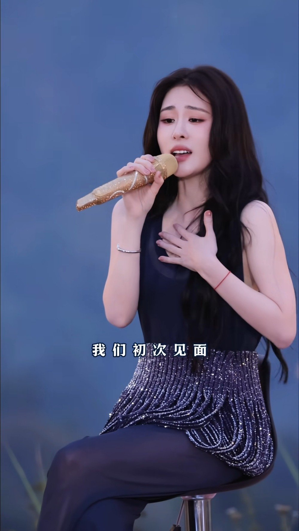 张碧晨的兜圈一开口就是故事感