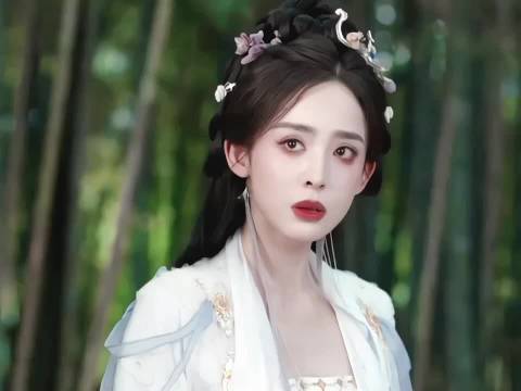 娜扎落泪镜头演绎隐忍释然