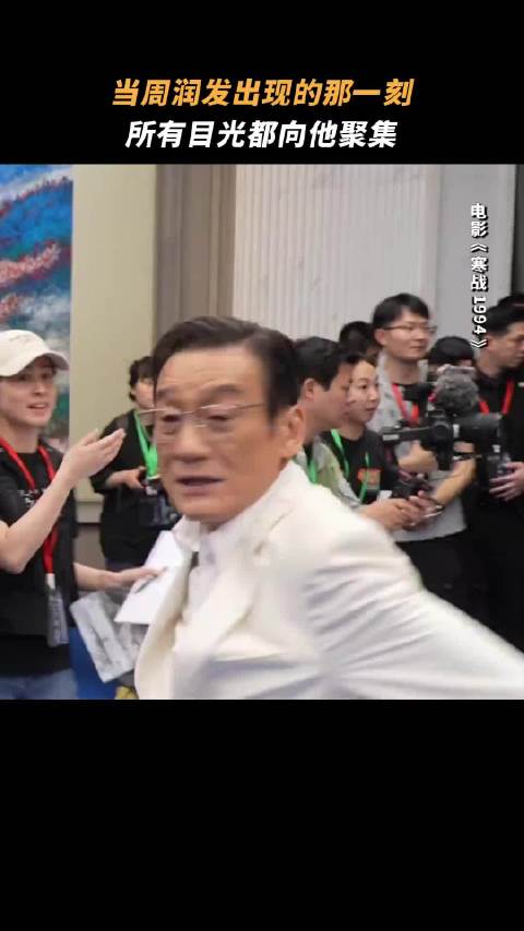 68岁梁家辉自然没有登味，果然法拉利老了还是法拉利！
