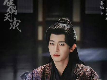 《佳偶天成》竟以“稀巴烂”造型杀出重围，完成惊艳反转！