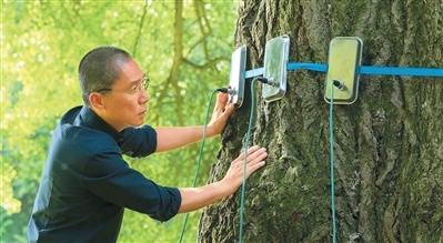 与导演同频与孤独共生
