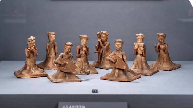河南博物院陶俑活化演绎唐宫夜宴