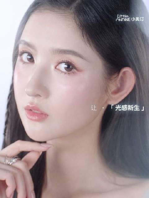 小奥汀焕启高光新章 小奥汀联名品牌大使王玉雯U.Vin