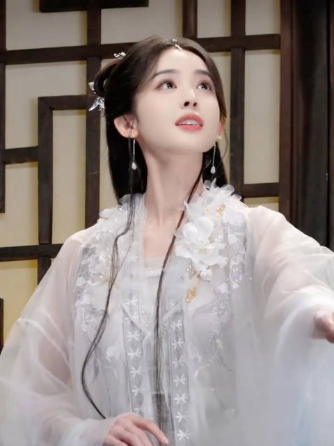 古力娜扎你古装不要太绝美了 简直神女下凡 天下万象