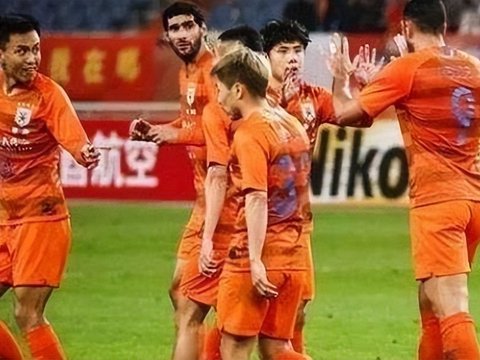 意外！为何依木兰本轮仅仅踢了11分钟，就让鲁能球迷赞不绝口