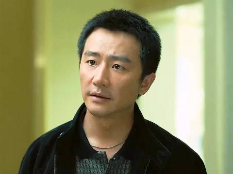 小伙坐牢十年，刚出狱就遇上了貌美如花的老板娘，从此成为酒店保护神