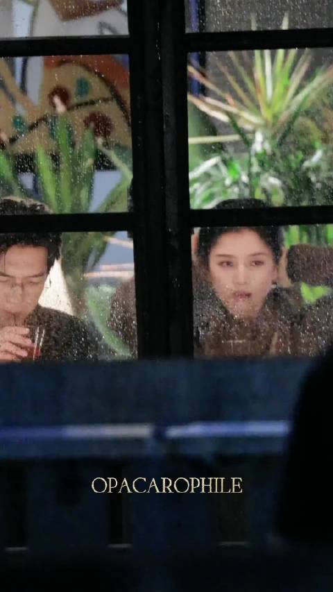 李现张婧仪戏外互动引观众联想