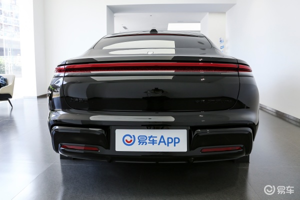 鸿蒙智行性价比最高的中大型车——尚界Z7 静如高铁是常态