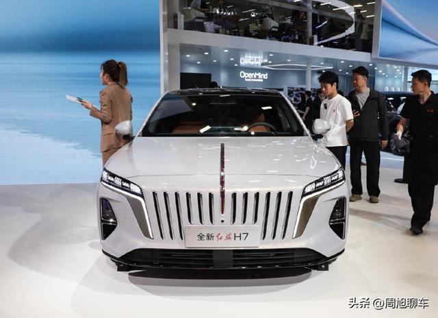 25 万起，C 级豪华插混轿车首发！ 5 米车长 + 4.4L 油耗 + L2 智驾！
