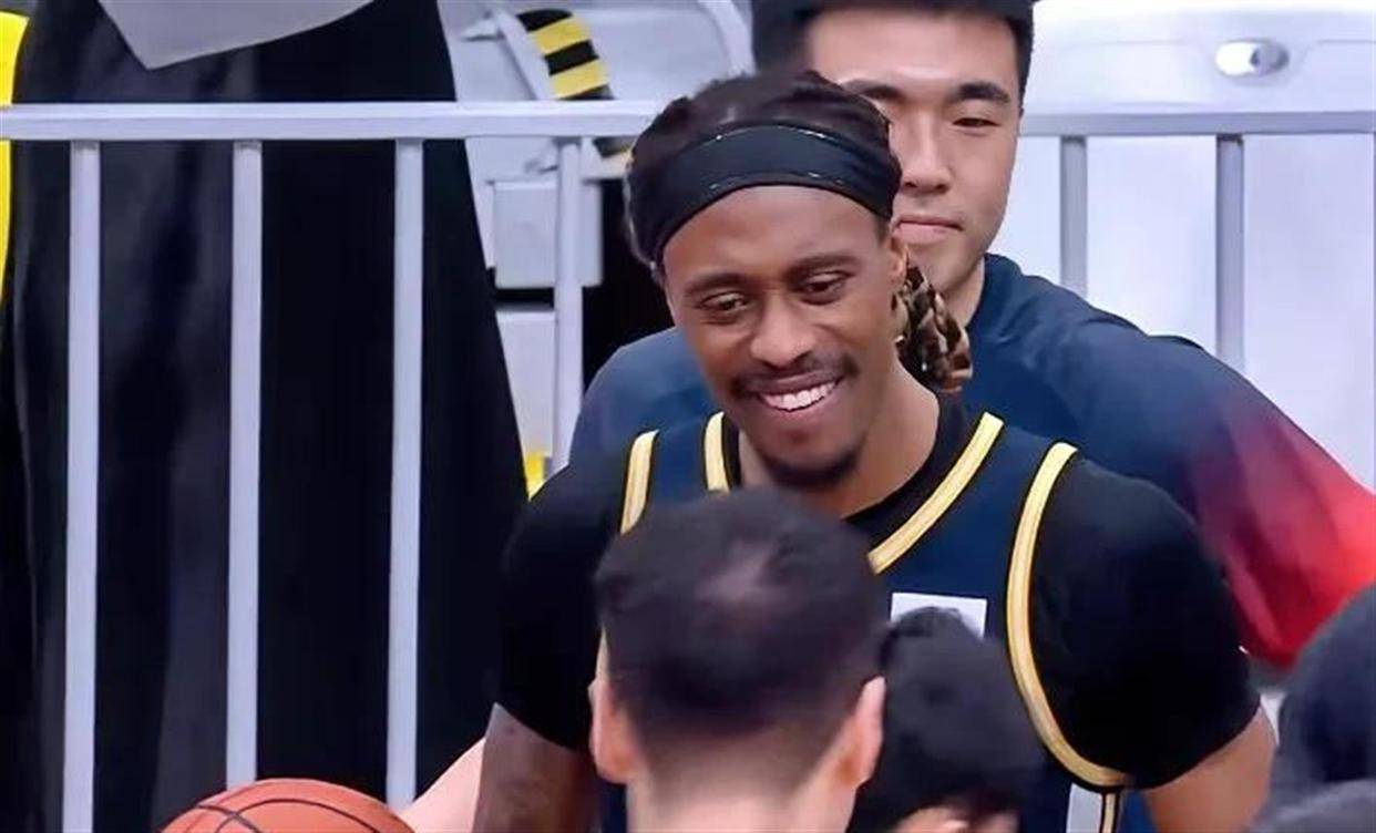 74-77他们又输了:CBA大黑马5连败,徐杰27分单骑救主,广东残阵复仇宁波
