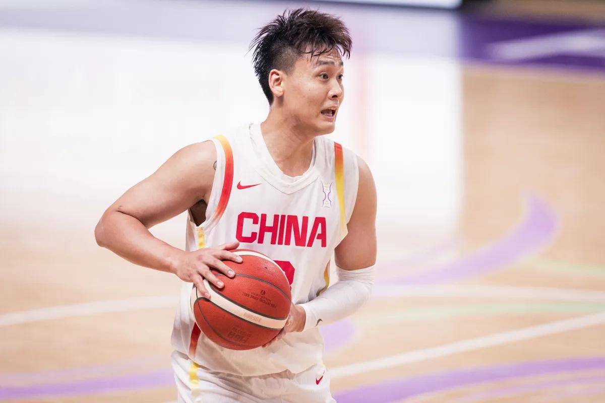 6个外来户!杜锋凑齐全运豪华阵容,1前锋不输崔永熙,陈国豪缺席