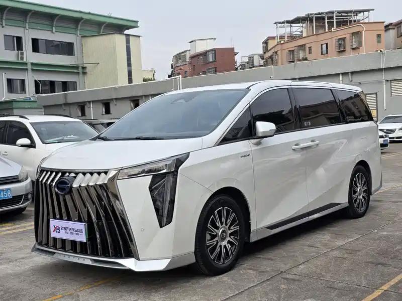 2025款广汽传祺传祺E9二手车,流畅自然,专属价25.8万