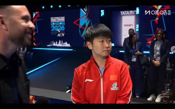 孙颖莎王曼昱激战五局，关键局互救显竞技精神