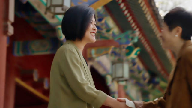 张泉灵与张寒乘尊界S800畅谈人生转向与时代思考