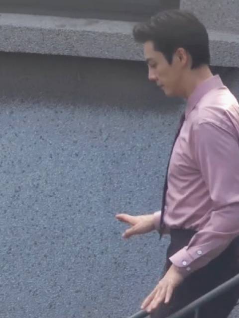 今天是有点粉色的可爱职称