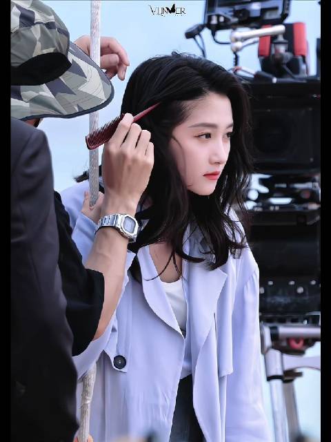关晓彤新剧《生逢其时》演绎热血创业故事