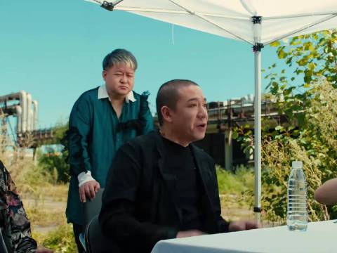 “人情事故这块，还得看龙哥的”