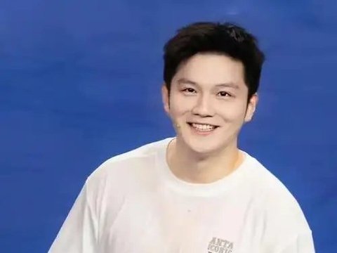 前往德国，樊振东正式上任，亮相新岗位，捐款数字曝光，马龙期待