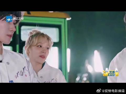 孟姐和雨琦真是两个很好的小女孩
