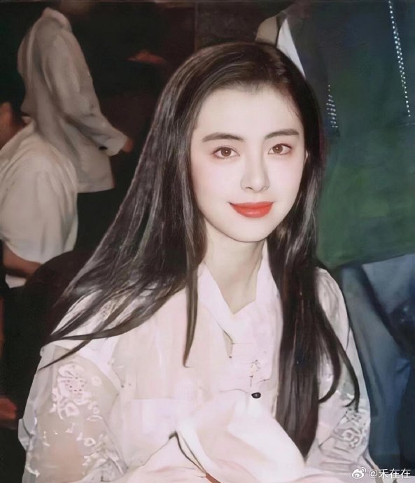 如今已退隐的王祖贤，如何看待自己与母亲曾经的紧张关系？