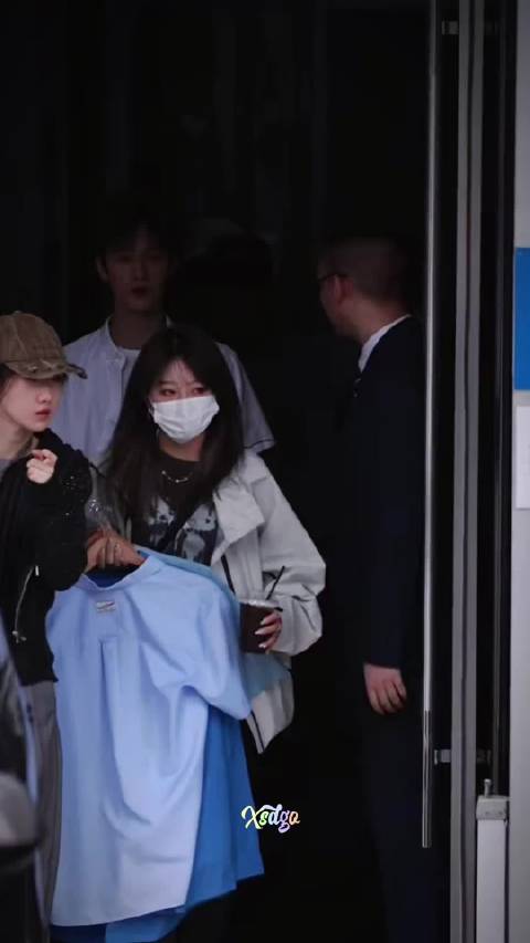 关晓彤李昀锐你好星期六上班路透来啦，妥妥青春男大女大，氛围感直接拉满