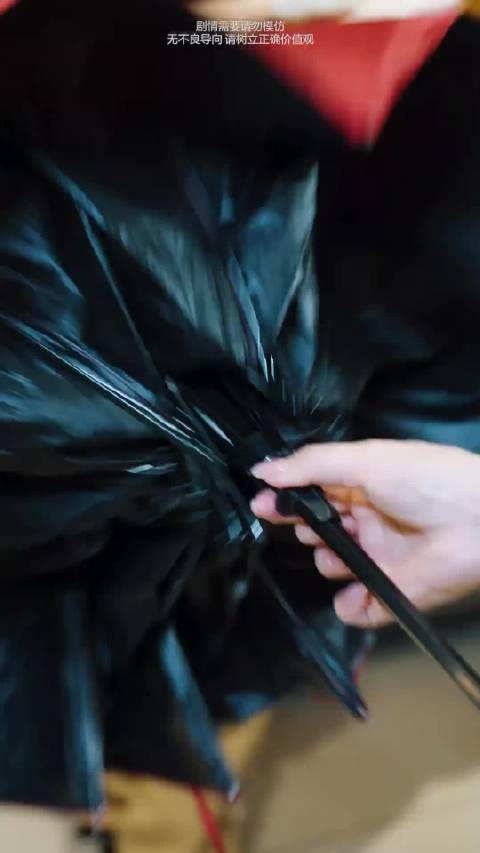 网友盘点违反常识设计，胡歌于和伟提名白玉兰