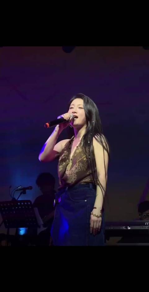 李嘉格离婚以后变的更好更像她自己有重新去爱的勇气！