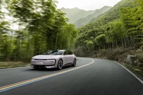 奥迪E5 Sportback先锋型深度体验:20万级纯电猎装轿跑实用与质感