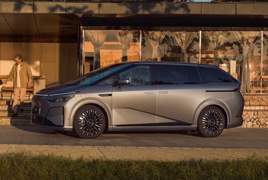 2026款小鹏X9正式上市 售价30.98万元起