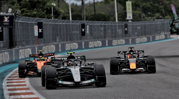 经典声浪归来！国际汽联明确：F1赛车将重回V8时代