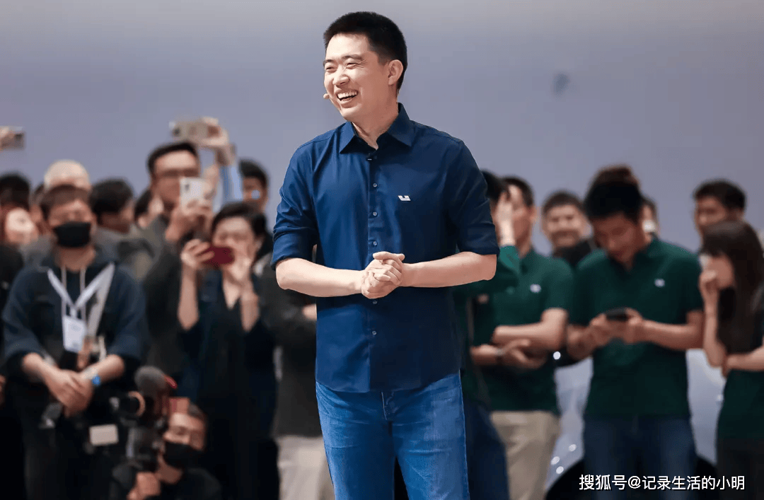 李想呼吁同行共同推广5C增程技术!解决高速充电 “一桩难求” 难题_汽车