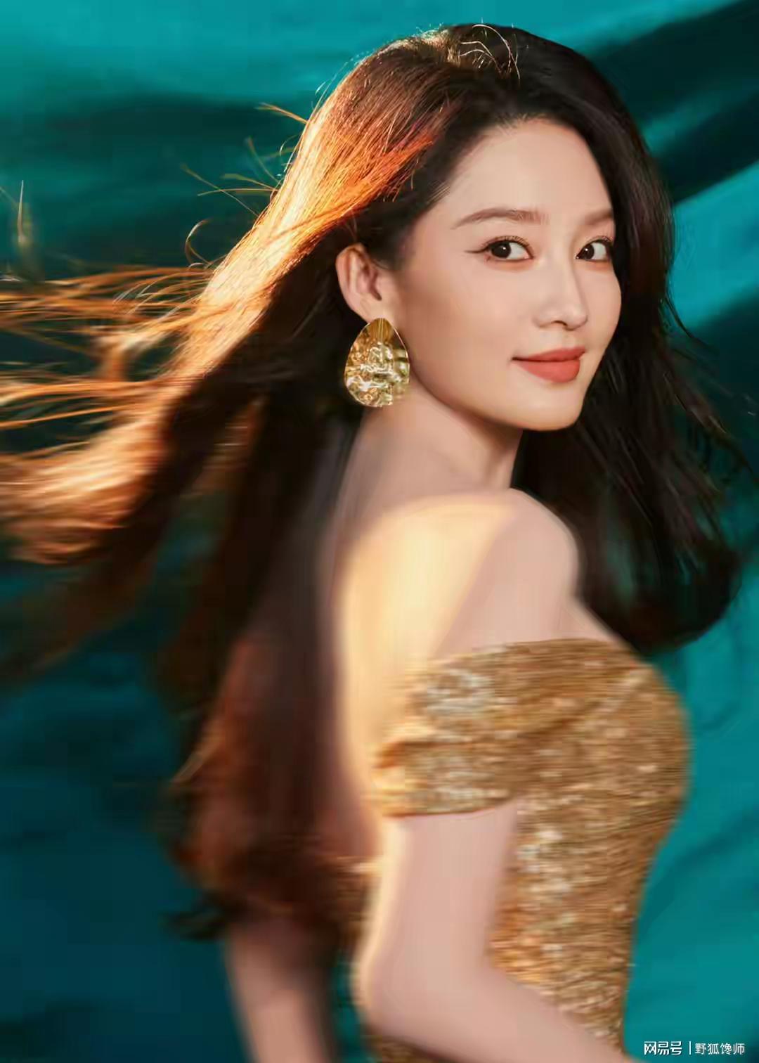 李沁的气质，清韵天成的清纯之美，让人越品越有韵味。|古典美|大家闺秀|李沁|艳丽|越品越