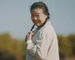 68岁女演员患癌去世，近60岁开始演短剧，开朗明媚笑容深入人心，赵本山女儿发声悼念
