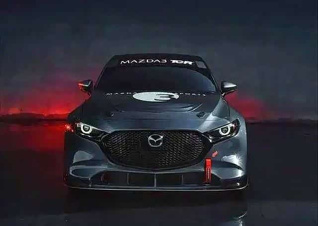 赛道风格的全新马自达3SpiritRacing，配备2.5T引擎输出300匹马力