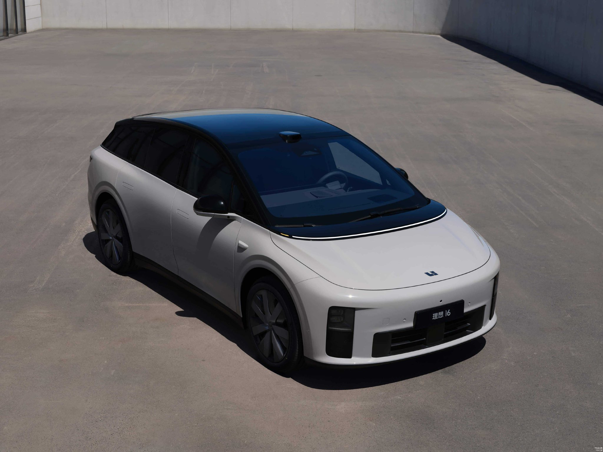 20万级纯电SUV智驾全维度横评:理想i6、小鹏G6、极氪7X、Model Y