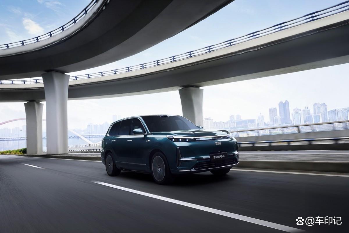 超额完成全年目标 吉利汽车2025年销量超302万辆 2026年冲击总销量345万辆 新能源222万辆