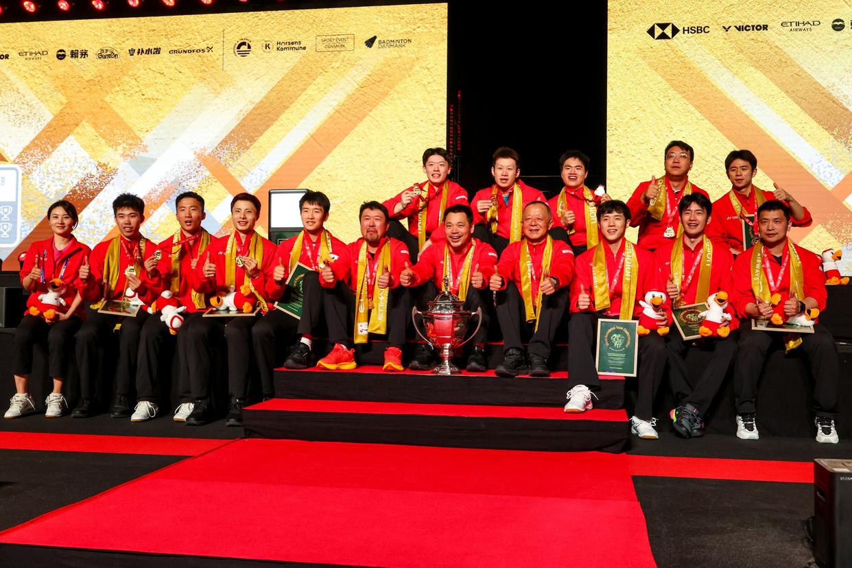2026汤尤杯:铁血一单石宇奇率队第12次捧汤杯,东鹏补水啦活力护航