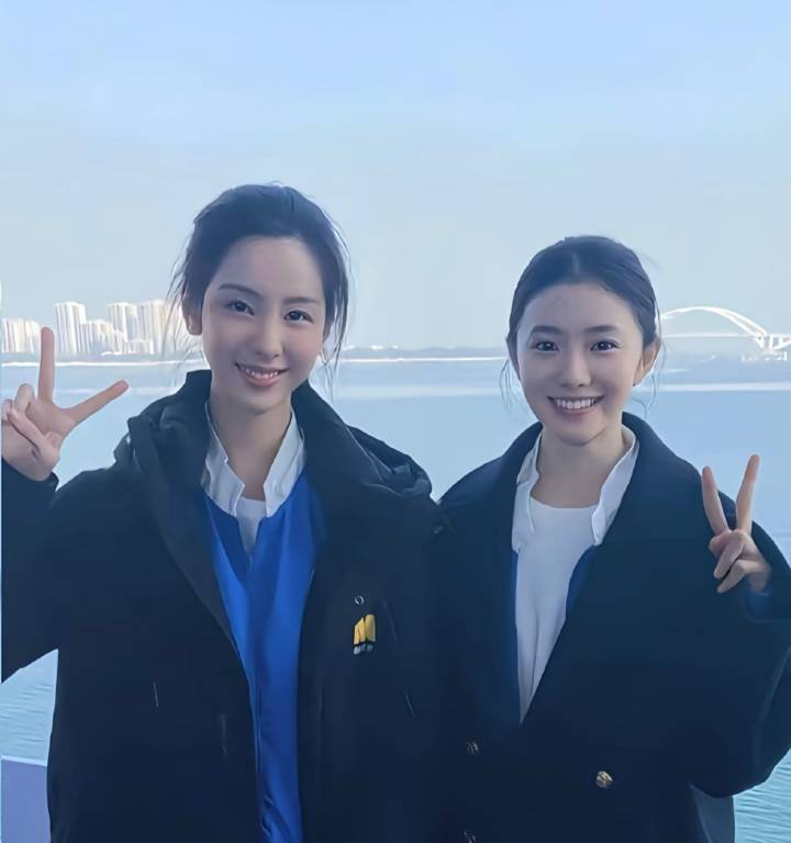 原创            陈都灵为《主角》打call,曾与刘浩存同框比耶,还演过张嘉益的剧