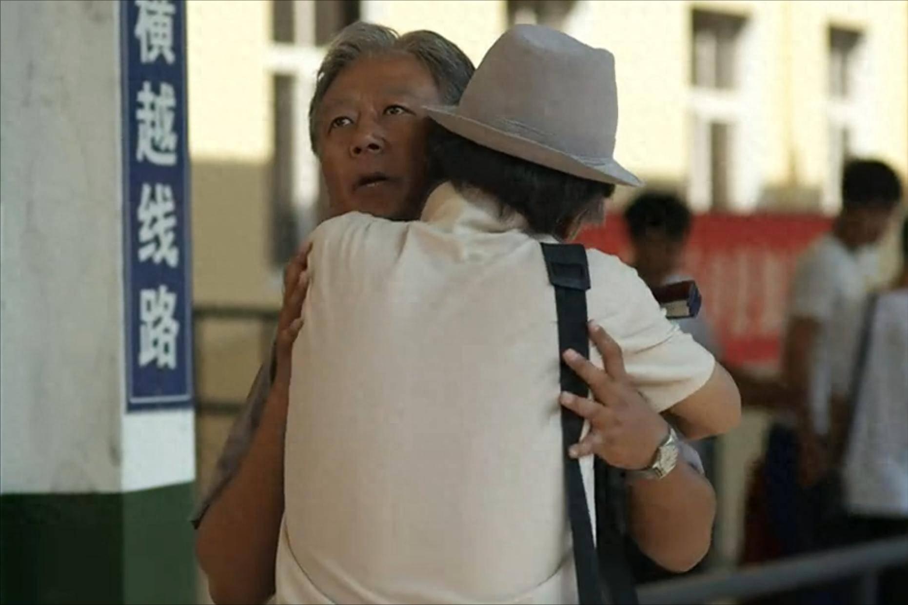 父母爱情：十年后才看懂，欧阳懿来江家做客，两家关系却渐行渐远