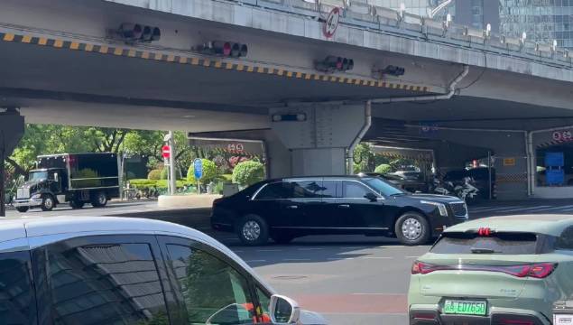 美国特勤局专车5月11日现身北京，含两辆凯迪拉克野兽