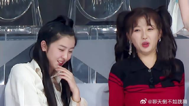 虞书欣对自己自信过头，赵小棠笑喷了，真的太可爱！