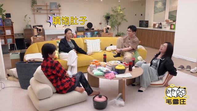 蔡明厨艺有多好？只需要几袋方面面，就能把倪萍养胖8斤