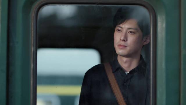 《黑夜告白》大结局揭晓，何远航与幻觉对话12年