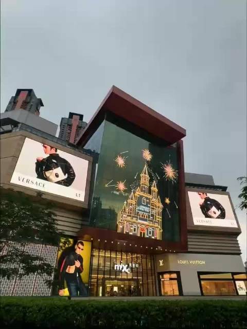 丁禹兮再获范思哲全球代言，第三支广告地广铺开