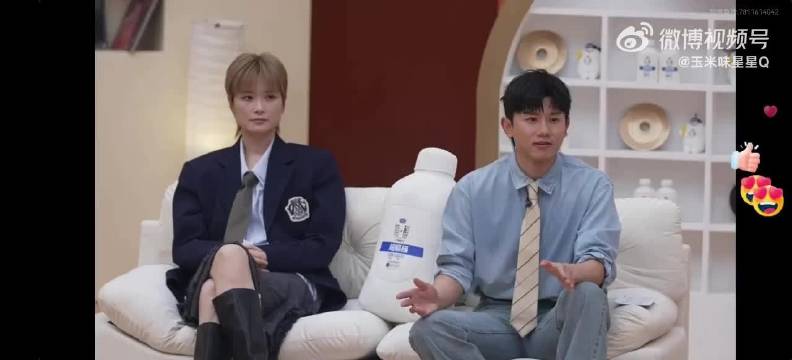 张杰李宇春同框清唱太强了